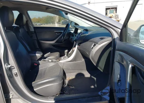 2013 Hyundai Elantra Limited z USA, uszkodzony, nr VIN 5NPDH4AE7DH216531